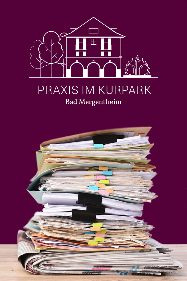 Hausarzt-Bad-Mergentheim-Aktenstapel-V2 Hausarzt-Bad-Mergentheim-Aktenstapel-V2